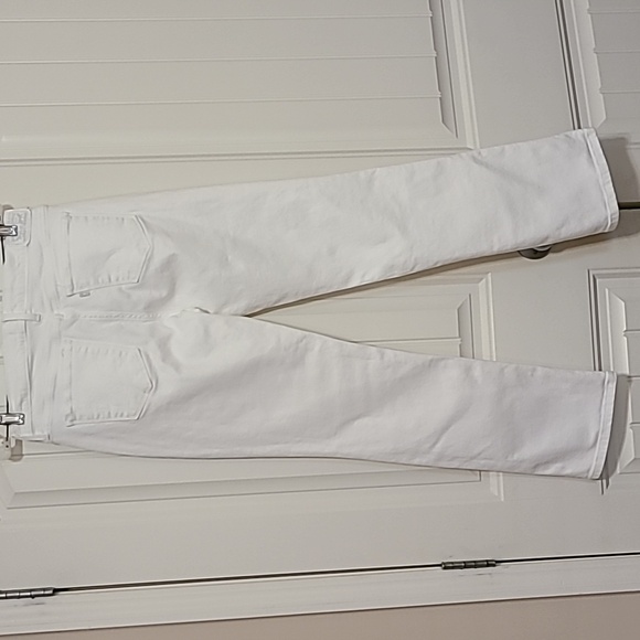 White 505 Straight Levi jeans, 29 in waistline, size 8-10 - Picture 3 of 10
